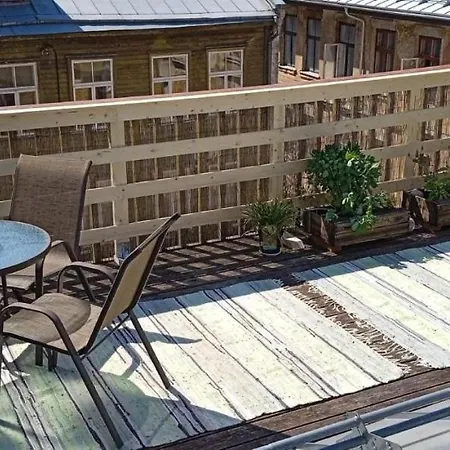 Apartment Hygge With Terrace - Cottage-style With Free Parking Friday 7 Pm - Monday 8 Am