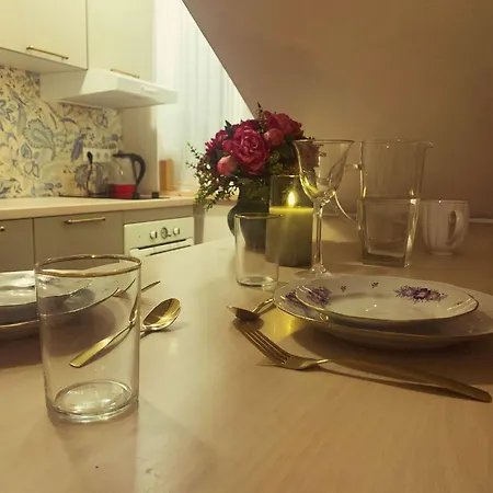 Hygge With Terrace - Cottage-style With Free Parking Friday 7 Pm - Monday 8 Am Apartment Tartu