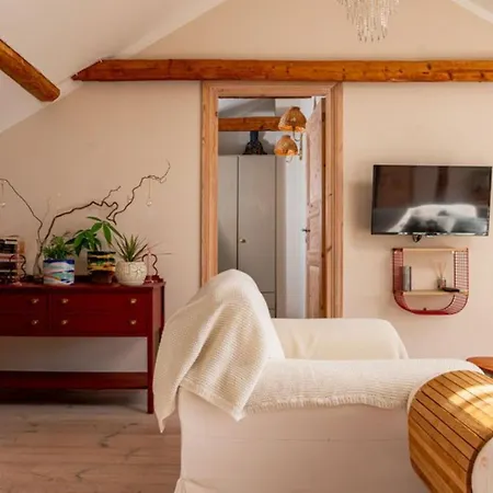 Hygge - Bright Cottage-style With Terrace & Free Weekend Parking Διαμέρισμα