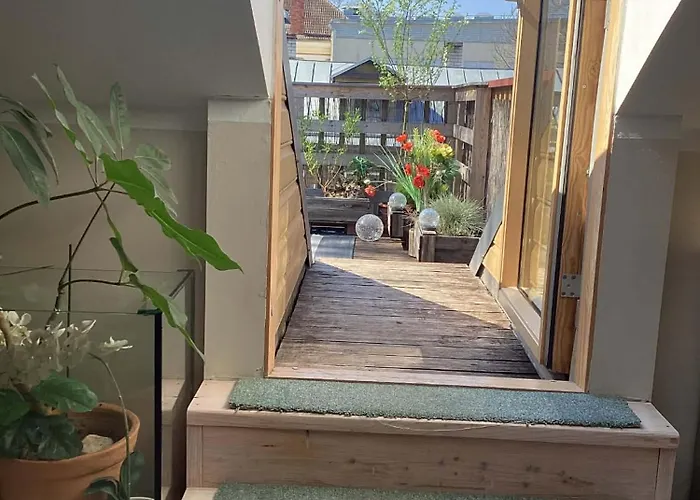 Apartment Hygge - Bright Cottage-style With Terrace & Free Weekend Parking